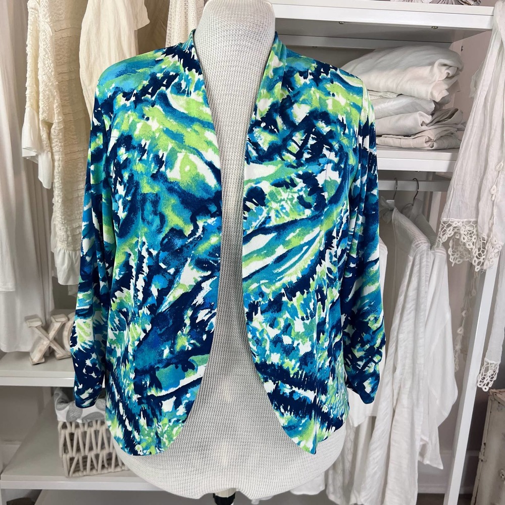 Chico's Easywear size 3, translates to an XL  blue green, yellow, coastal. #1382